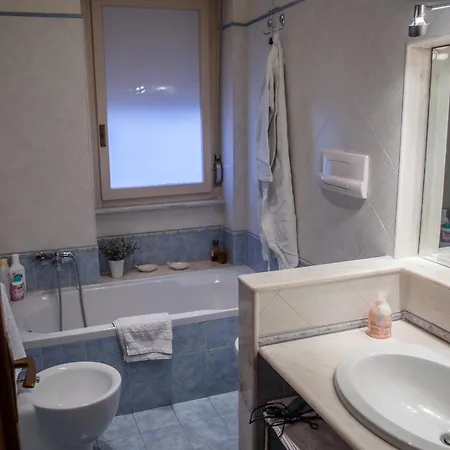 Un Tuffo Nella Baia Di Capomulini Bed & Breakfast Acireale